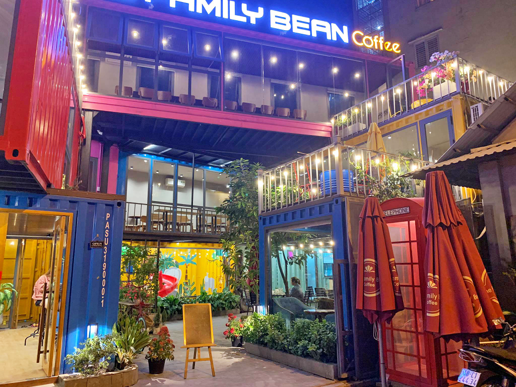 【THE FAMILY BEAN Coffee】カラフルな建物があればそこ！！子供から大人まで楽しめるおしゃれカフェをご紹介 AgeCode